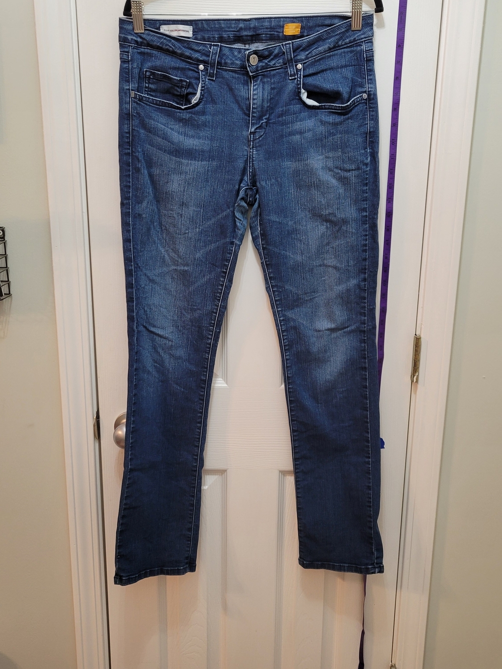 Classic Mid-Rise Blue Women's Jeans